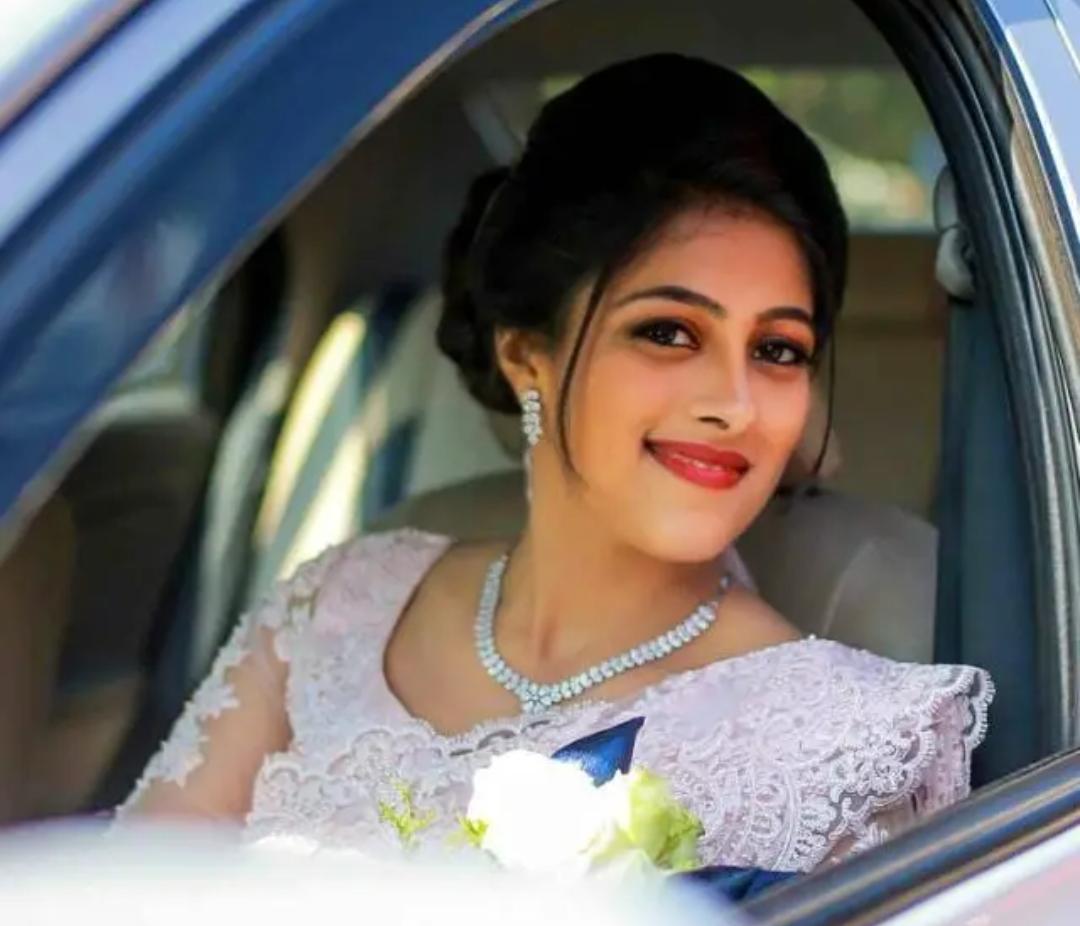 FEEL REVIVE BEAUTY SALON KADUTHURUTHY