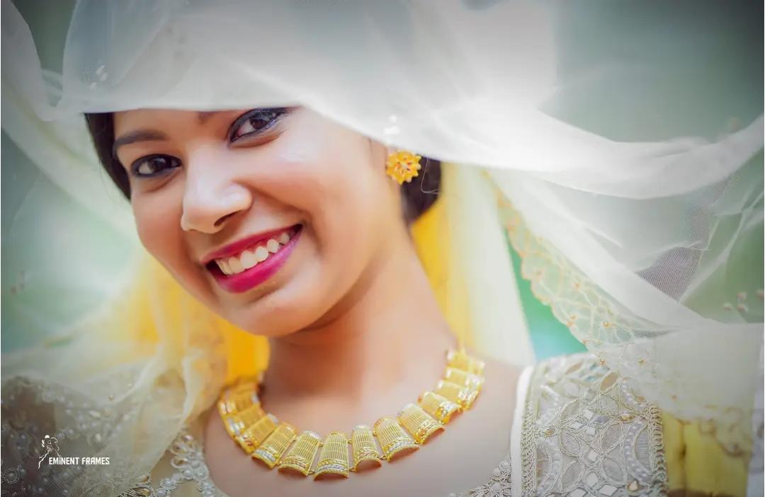 FEEL REVIVE BEAUTY SALON KADUTHURUTHY