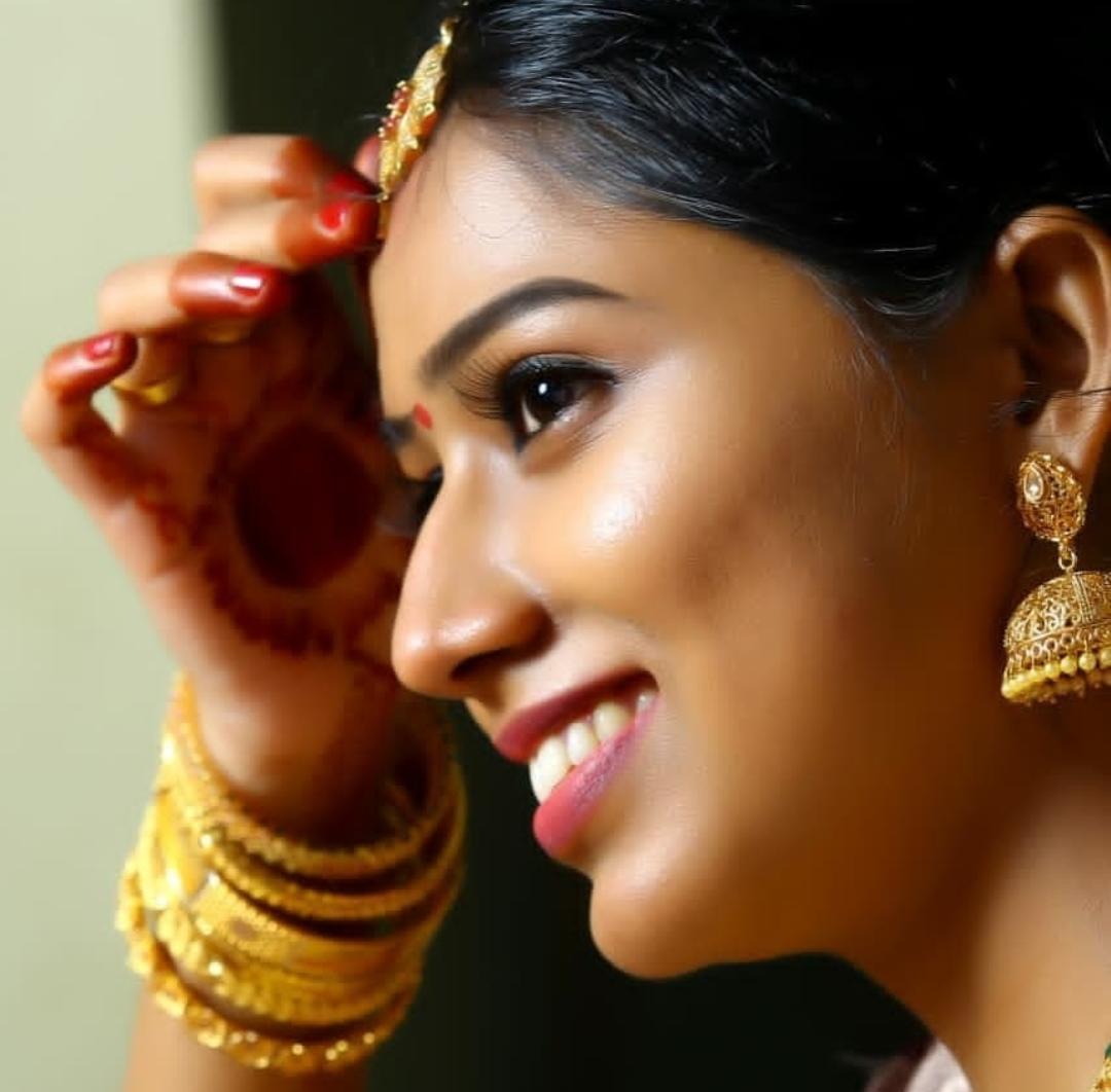 FEEL REVIVE BEAUTY SALON KADUTHURUTHY