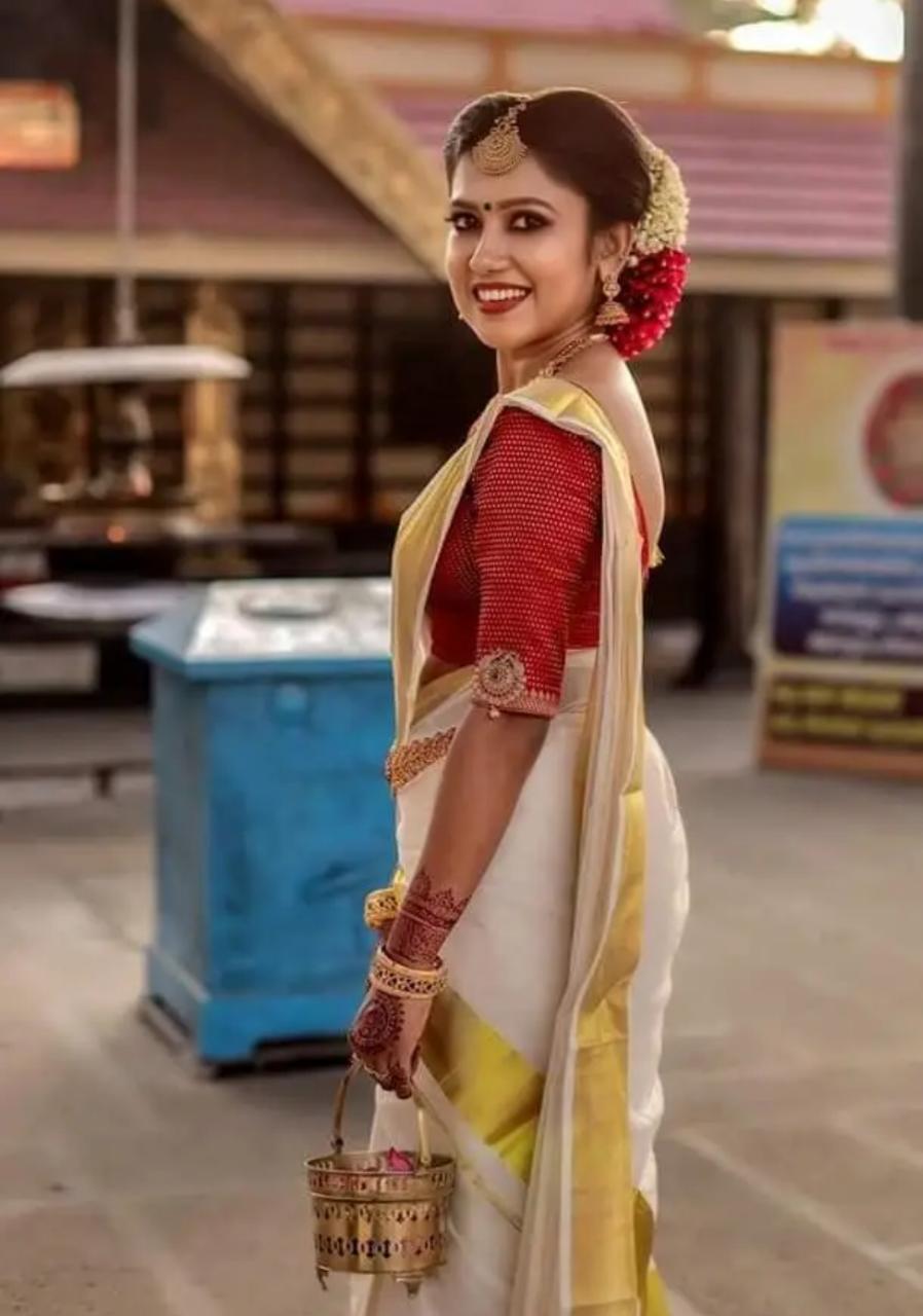 FEEL REVIVE BEAUTY SALON KADUTHURUTHY